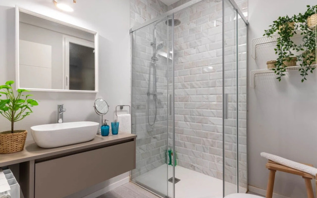 Old Town Vi Apartment With Parking By Aston Rentals