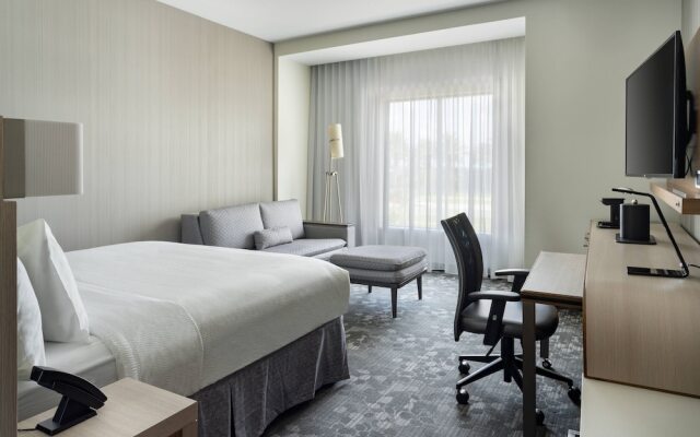 Courtyard Port St. Lucie Tradition