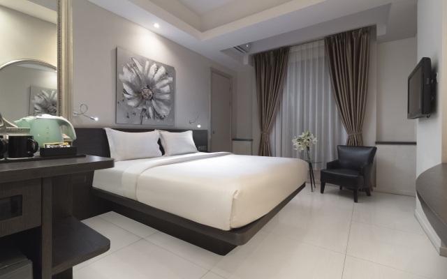Collection O 14 Sun Boutique Hotel