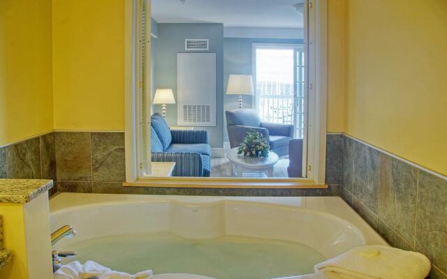 Watkins Glen Harbor Hotel