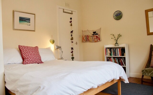 Private Garden Flat