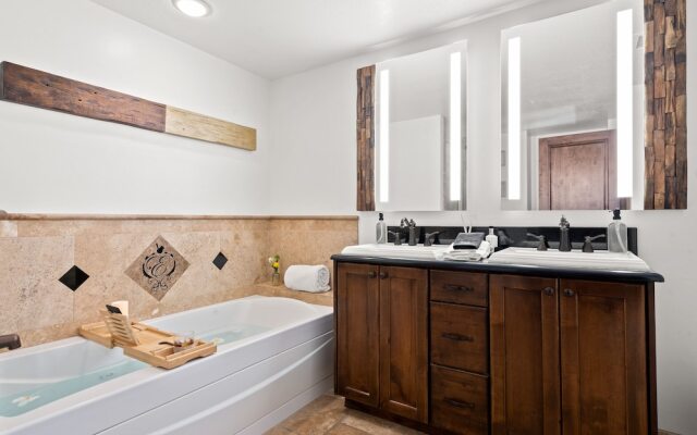 Tranquil Timbers Penthouse