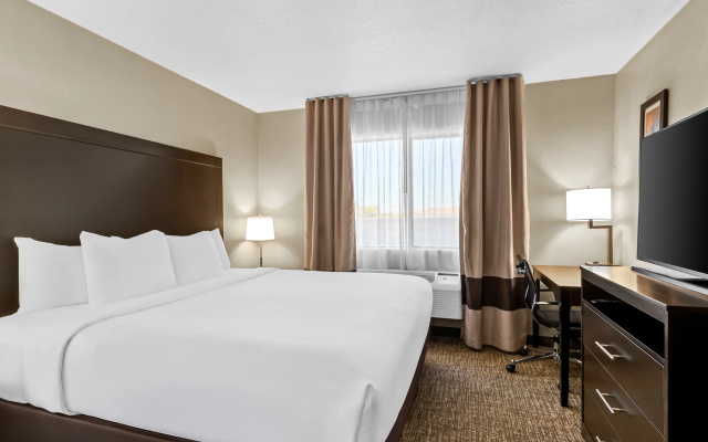 Comfort Inn & Suites Surprise Near Sun City West