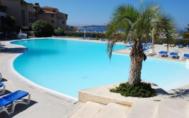Appartement Six-Fours-les-Plages, 2 pièces, 4 personnes - FR-1-316-244