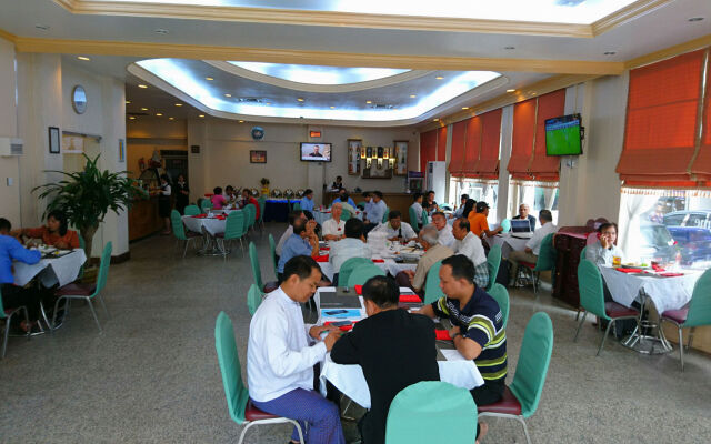 Central Hotel Yangon