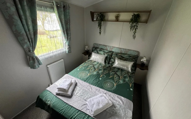 Haggerston Castle - Caravan - Sleeps 6 - Parking