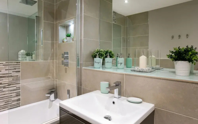 Brighton Lanes Sea View 2BR AP