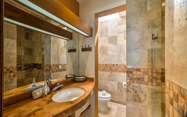 Oceanfront Isla Mujeres Estate w/ Infinity Pool!