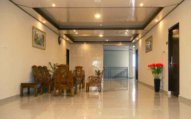 Joyful Hotel