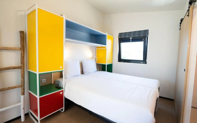 Lodge Suitable for Disabled People Beach at 500 m