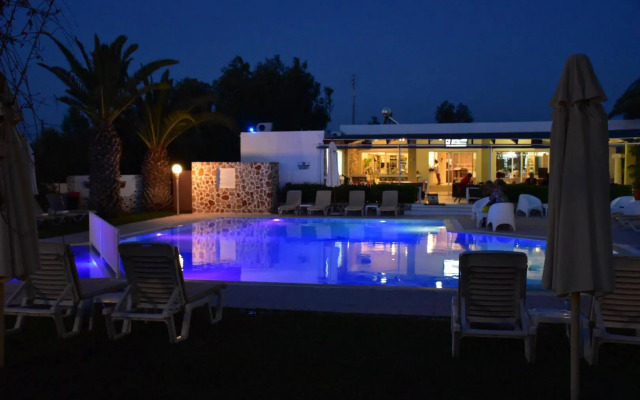 Aslanis Village