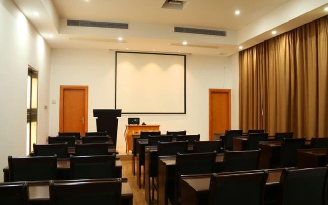 GreenTree Inn Shanwei Haifeng County South Sanhuan Road Hotel