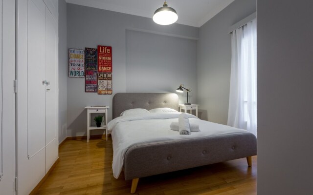 64m² Newly Renovated Apartment in Athens