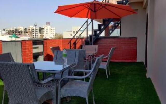 Stay10 Studio Apartments