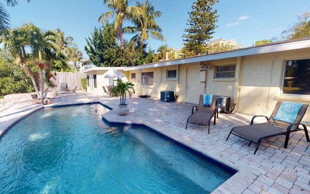 Peacock Bungalow - Left