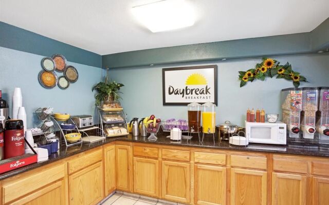 Days Inn And Suites Artesia