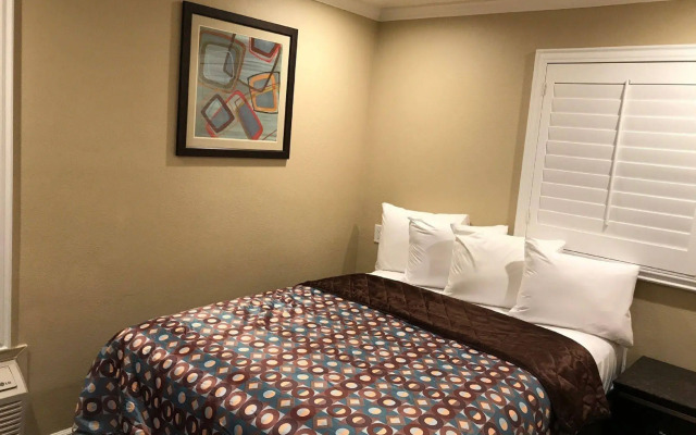 Berkshire Motor Hotel