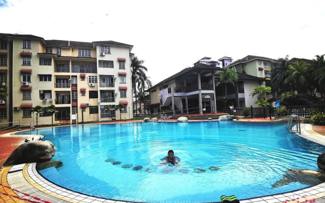 Ames Leng Beach House @ PD 5th Mile