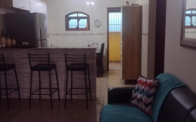 Casa aconchegante com piscina e churrasqueira