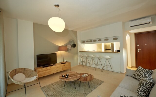 Olivia Sports and Sea