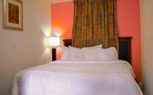 Del Rancho Motel By Townhouse Portland OR Hwy 205