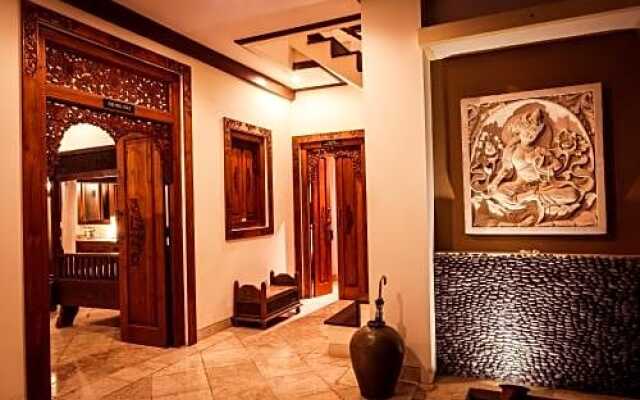Blue Moon Villas