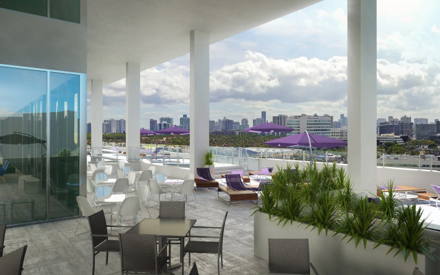 SERENA Hotel Aventura Miami, Tapestry Collection by Hilton