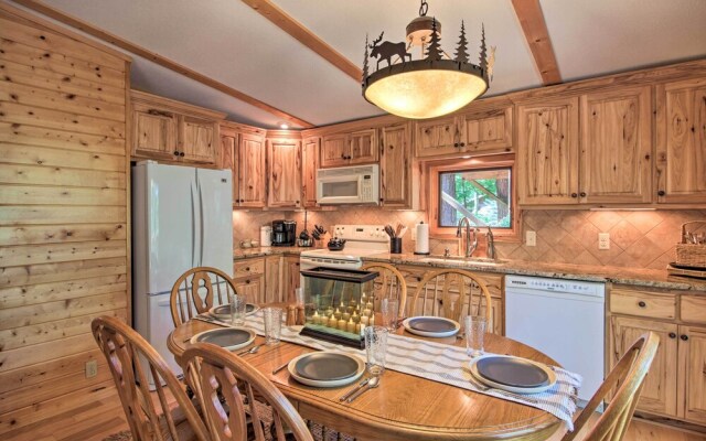 Spacious Cabin on Cross Lake: Treehouse & Sauna!