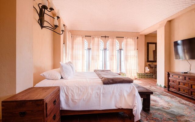 Riad Mellado by Grupo Afekto