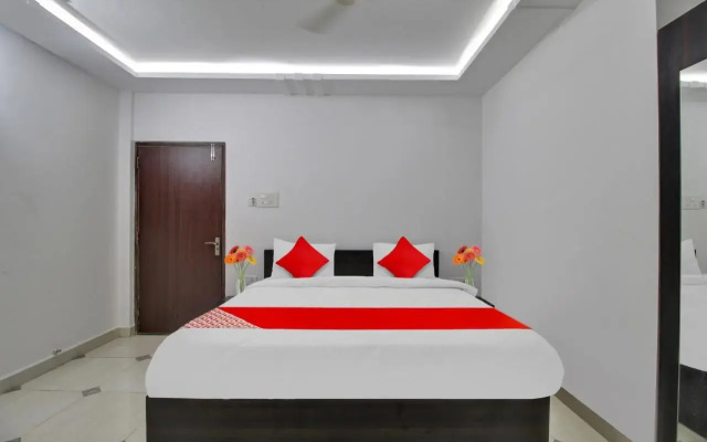 Oyo Flagship 807964 Kavish Residency