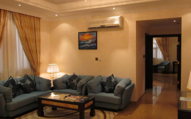 Golden Tulip Seeb Hotel