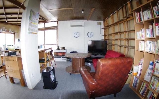 Yado Retro House Ginza Asahikawa - Hostel – Lobby – Asahikawa
