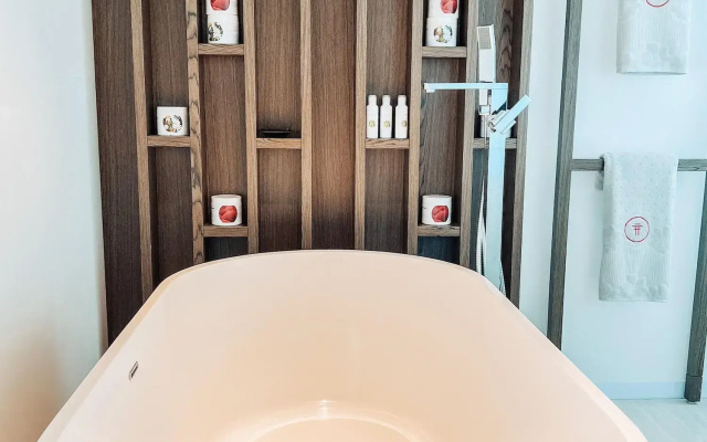Suryaa Hotel Pinhais, Curio Collection by Hilton