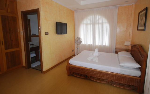 La Parola Orchids Beach Resort