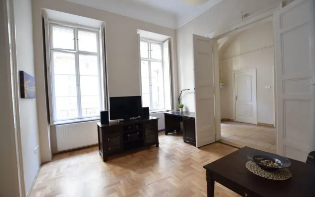 Vaci Street Apartment