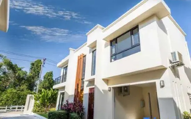 Hideaway Lake Villas