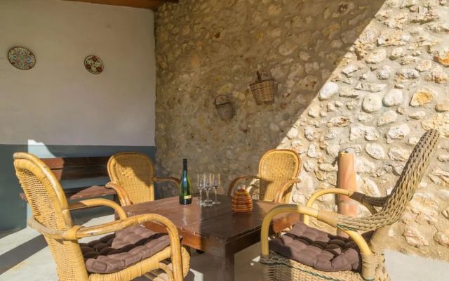 Cas Ciutada in Inca With 2 Bedrooms and 1 Bathrooms