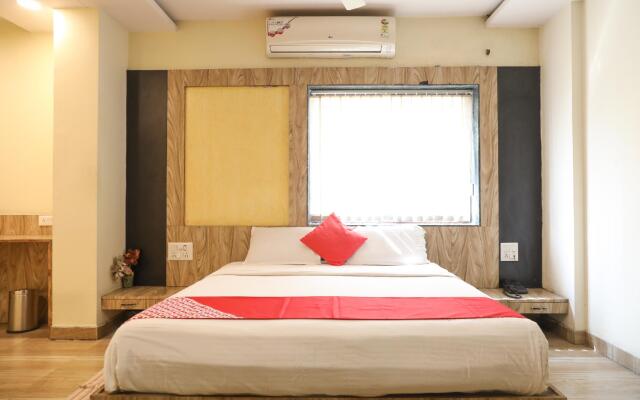 Collection O 8115 Hotel Vinayak Inn
