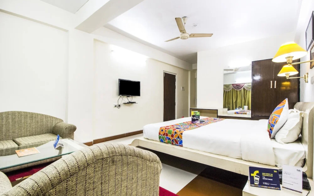 FabHotel Mayfair Inn