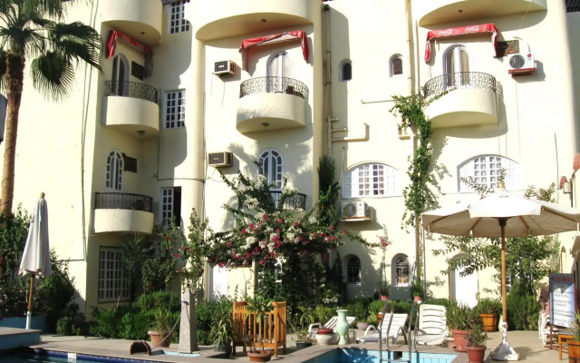Nile Valley Hotel & Restaurant