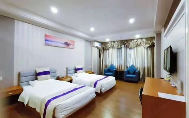 Dehong Hotel – Guest Rooms – Zhuhai
