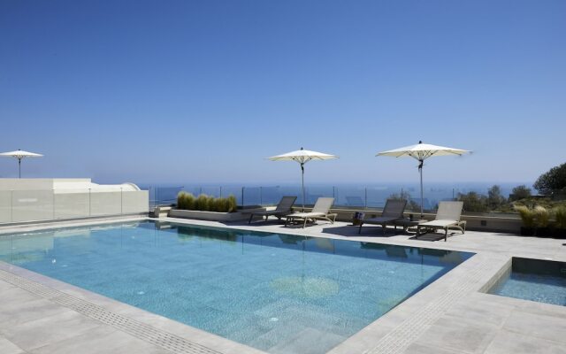 Mayu Suites