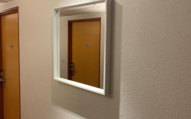 Budget Hotel - Melun Sud Dammarie Les Lys