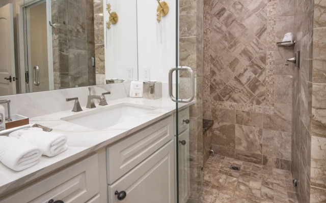 Ritz Carlton Vail #314 3 Bedroom Condo