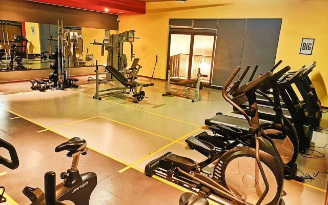 Luxury 4BHK in E-City with 40 Amenities