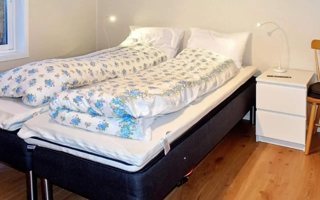 8 Person Holiday Home in Revsnes