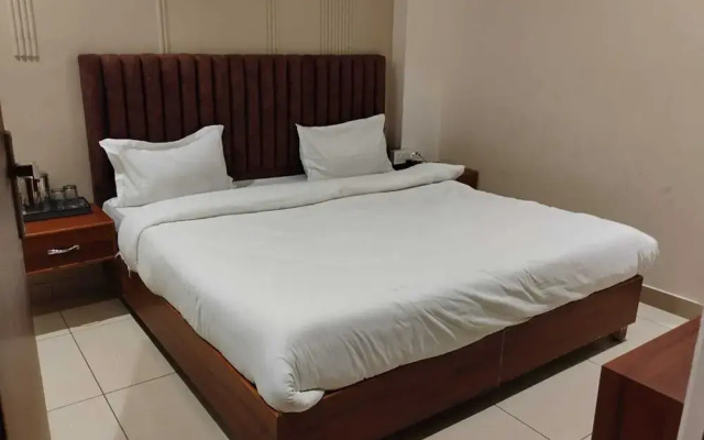 Hotel Comfort Inn By Ganga Gauri Hotels
