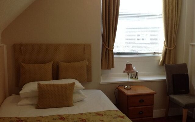 Moorfield House Hotel