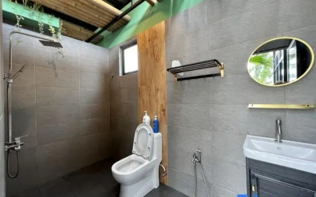 Hometel G&G - The Uniique Haus 6BR Pool Retreat – Bathroom – Johor Bahru