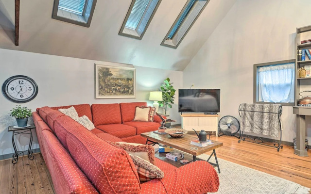Pet-friendly Loft Vacation Rental w/ Fire Pit!